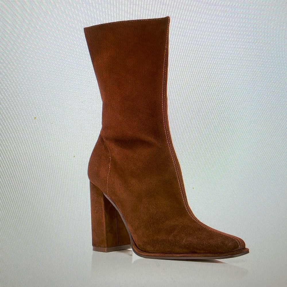Aqua Women’s Suede Boots NWT Size 10